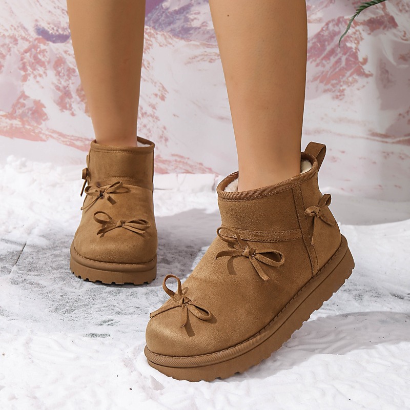 Eleganckie damskie buty na zim – Decor Lighting Online recenzja i cena