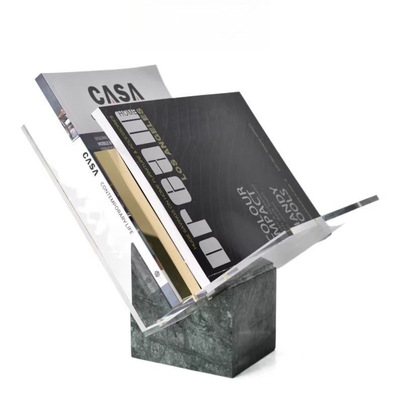 Lekki luksus, prosty akrylowy  – Lighting And Decor Magazine recenzja i cena